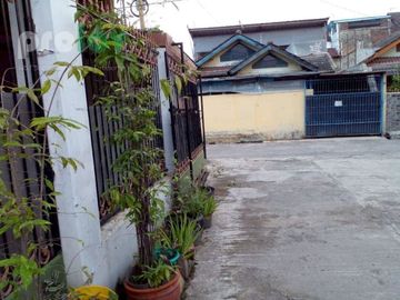 Rumah Hoek Siap Huni di Taman Cibaduyut Indah dekat Pusat Sepatu Cibaduyut