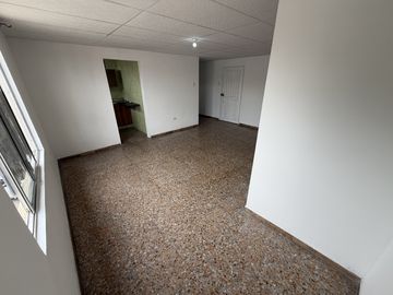 apartamento en arriendo en urbanización la flora. Cod A432