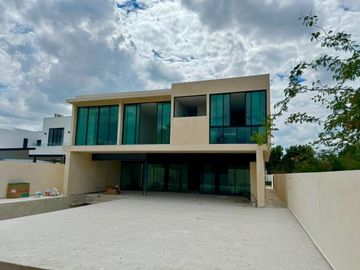 Casa en venta en Residencial Nortemerida, Komchen, Merida