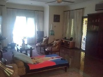 Rumah Ciputat salam Perumahan Mewah Fasilitas Kolam Renang