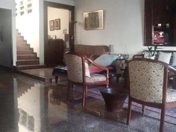 Rumah Ciputat salam Perumahan Mewah Fasilitas Kolam Renang