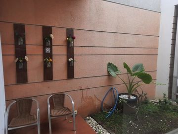 Rumah disewakan The Mansion Pakuwon Indah
