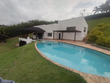 casa campestre en venta en calima. Cod V10471