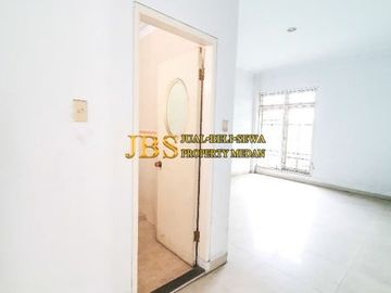DIJUAL CEPAT! Siap Huni Villa Taman Polonia 4 Medan