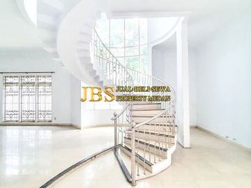 DIJUAL CEPAT! Siap Huni Villa Taman Polonia 4 Medan