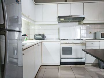 Disewakan Apartemen Pondok Klub Villa Tipe 2 Kamar Tidur Kondisi Full Furnished