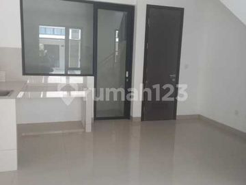For Sale! Dijual Rumah di Cluster Baltimore, Brand New.