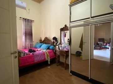 Dijual rumah classic perumahan griya indah Menganti surabaya