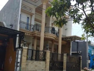 Dijual rumah classic perumahan griya indah Menganti surabaya