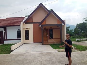 Rumah Exclusive Asri di Cimaung Kab Bandung 22 mnt ke Pasar Banjaran Bisa KPRS Cicilan mulai 4 jt-an.