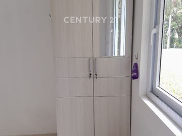 Rumah 2 Kavling Halaman Luas & Gazebo Di Deltamas – Dekat AEON