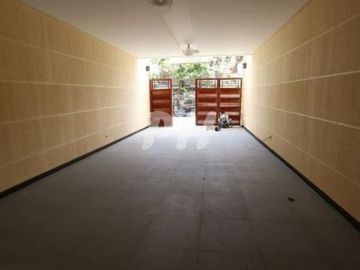 PH1001 Spacious Design Townhouse for Sale in Kamias