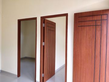FREE KITCHEN SET RUMAH 200JTAN LOKASI DEKAT JALAN RAYA BOMANG