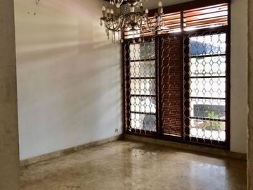 Dijual BU Rumah di Pancoran Barat