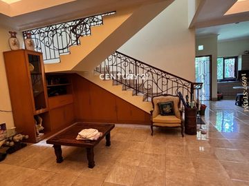 Dijual Rumah Nuansa Batavia Townhouse Cinere