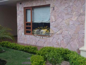 Casa de venta en Av. Roma – código:11380