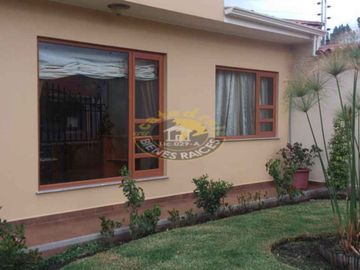 Casa de venta en Av. Roma – código:11380