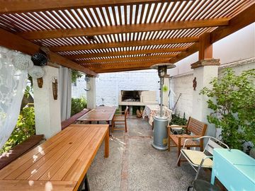 Casa en venta de 5 dorm. en Las Condes