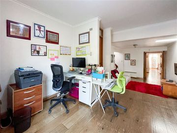 Casa en venta de 5 dorm. en Las Condes