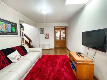 Casa en venta de 5 dorm. en Las Condes