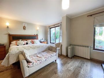 Casa en venta de 5 dorm. en Las Condes