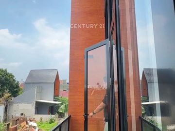 Dijual Rumah 2 Lantai Di The Agathis Depok