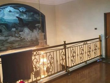 Dijual Rumah Mewah Ada Kolam Renang