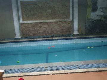 Dijual Rumah Mewah Ada Kolam Renang