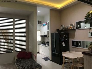 Rumah Taman Rivera regency - Rungkut, cantik siap huni BONUS 2AC