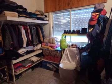 Casa muy cómoda y luminosa de 4 dormitorios con patio verde y quincho en PH