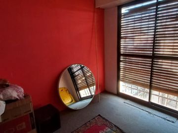 Casa muy cómoda y luminosa de 4 dormitorios con patio verde y quincho en PH