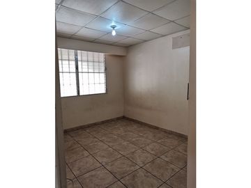 SE VENDE CASA DE ESQUINA EN BRISAS DEL GOLF ARRAIJAN 475 MTS