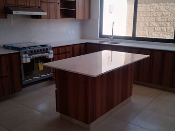 Casa en Venta, Parque Chihuahua, Lomas de Angelopolis, Zona Comercial Sonata 2