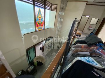 Rumah Indah Posisi Hook Lokasi Stretagis di Kebayoran Baru, Petogagan - Jakarta Selatan