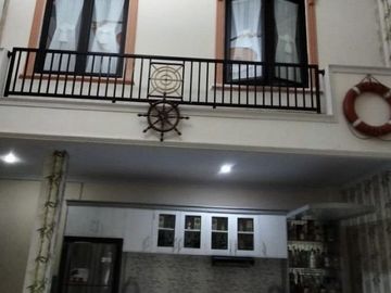 Rumah Full Furnished di Cluster Aralia Harapan Indah Bekasi