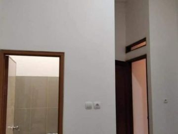 Dijual Rumah Siap Huni Lokasi Strategis cipayung Depok
