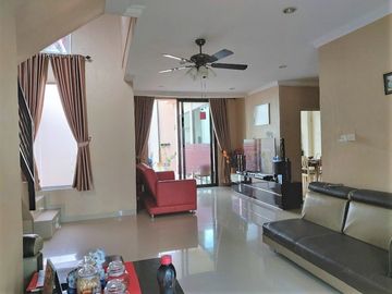 [22BFF4] For Sale 4 Bedroom House, 200m2 - Batam, Riau Islands
