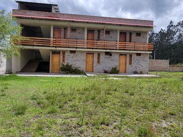 Se Vende Casa en la Montaña en Cotacachi