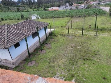 Se Vende Casa en la Montaña en Cotacachi