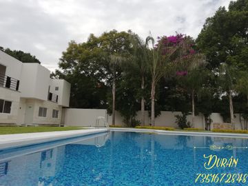 Venta de casa 3 recámaras con alberca a 8 minutos de Oaxtepec