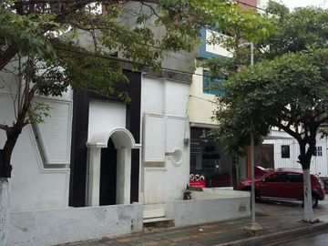casalote en venta en bostón. Cod V8063