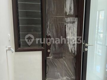 Disewakan Rumah Pik2