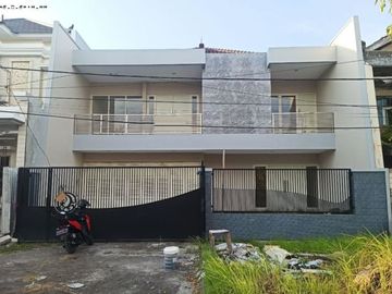 Rumah Nirwana Eksekutif NEW MINIMALIS, Carport 2, Row 3.5 mobil