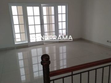 Rumah mewah desain classic resort 2,7 M an di Kalideres Jak Bar