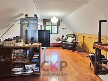 CASA 163 m2 4D/3B sector MARDOÑAL / ALTO LAS CONDES