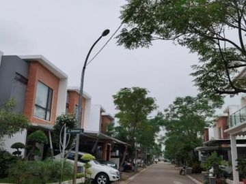 DIJUAL RUMAH 2LT, SIAP HUNI, LINGKUNGAN NYAMAN DLM CLUSTER DI BINTARO