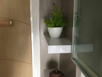 APARTEMENT BALE HINGGIL Tower B Listrik 1300W Strategis