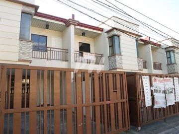 PH778 Townhouse For Sale In Fairview At 6.9M