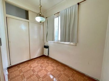 VENTA D departamento  2 ambientes en ZONA CENTRO