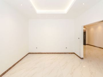 Rumah Luas 2 Lt 15 Menit ke Pintu Tol BSD Timur 1 Dibantu KPR J-15289